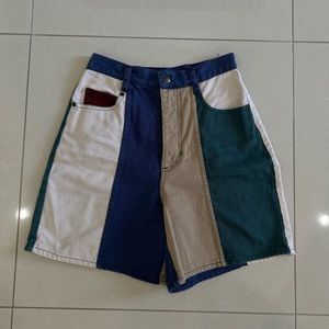 Vintage look Color block shorts